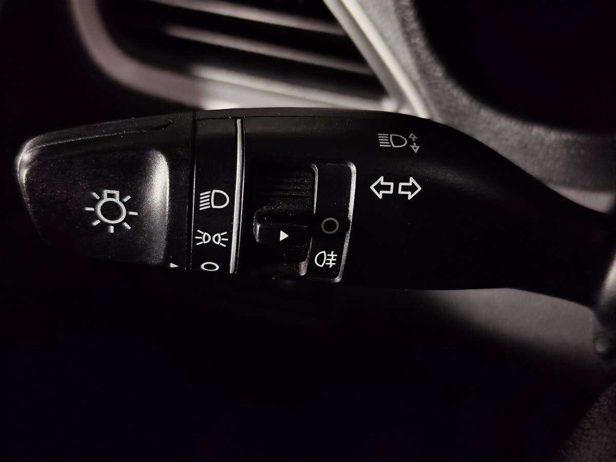 Hyundai Solaris с пробегом — 2018 год. Фото: #16