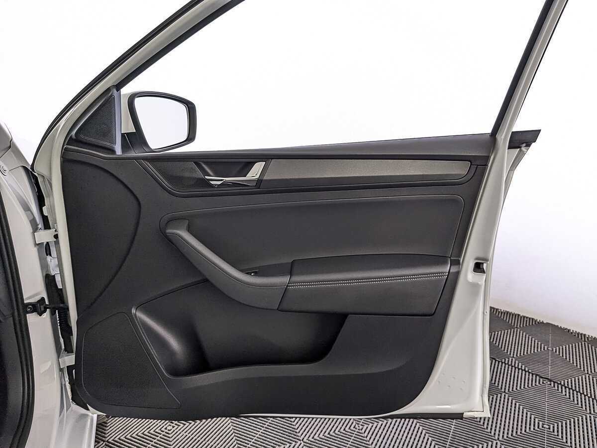 Skoda Rapid с пробегом — 2020 год. Фото: #20