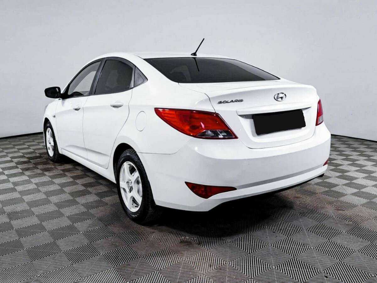 Hyundai Solaris с пробегом — 2016 год. Фото: #5