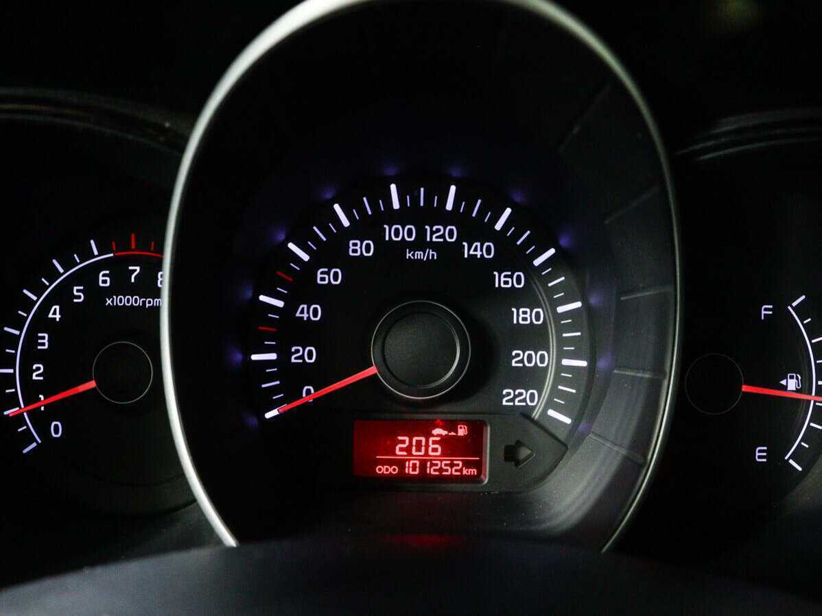 Kia Rio с пробегом — 2012 год. Фото: #9