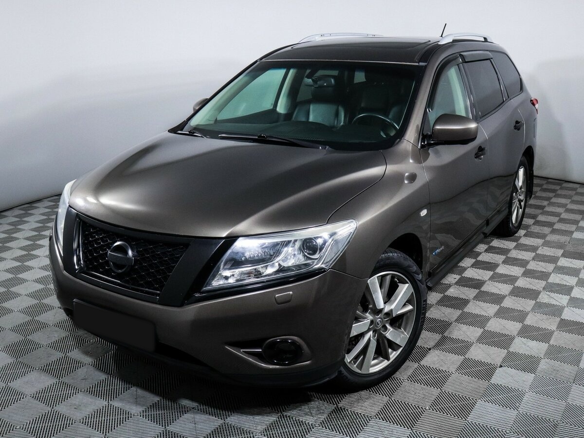 Nissan Pathfinder с пробегом — 2015 год. Фото: #14