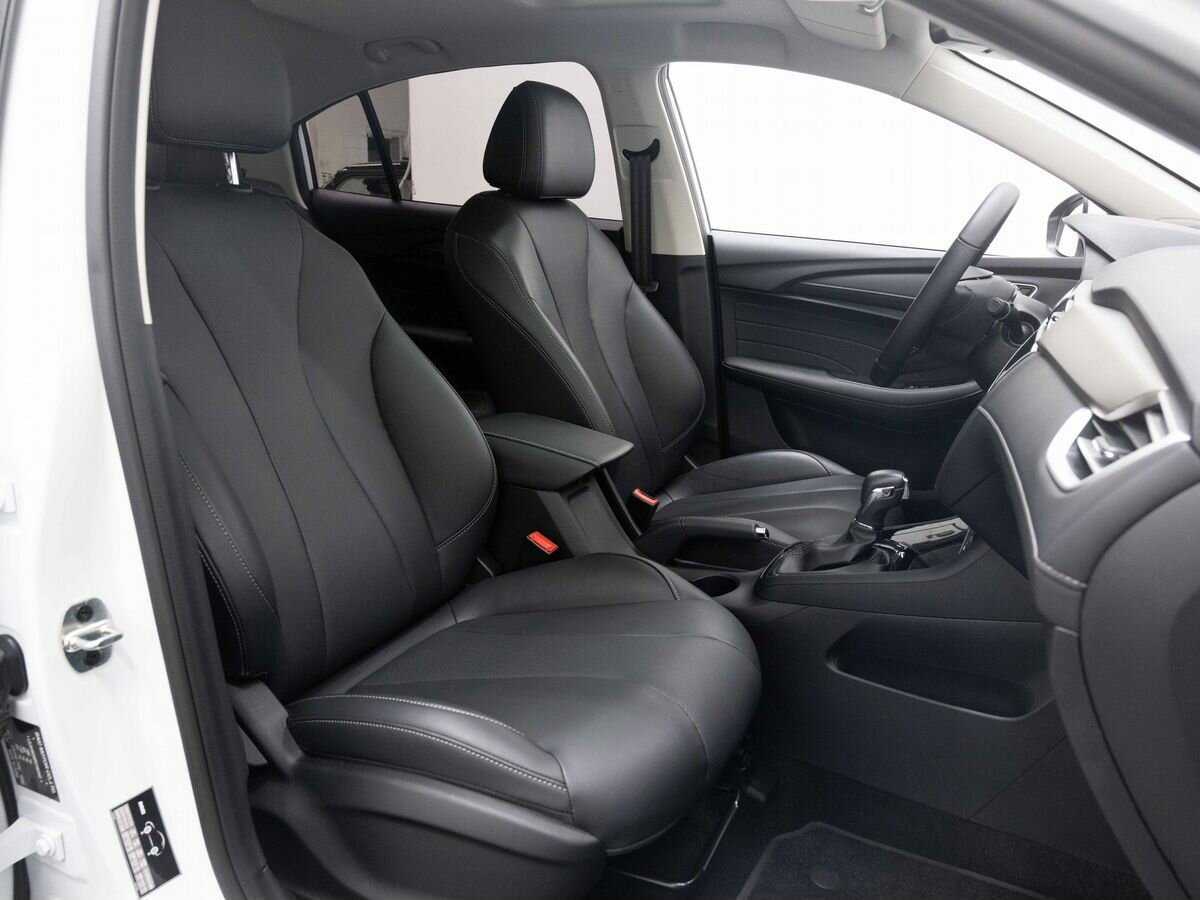 MG 5 с пробегом — 2023 год. Фото: #13