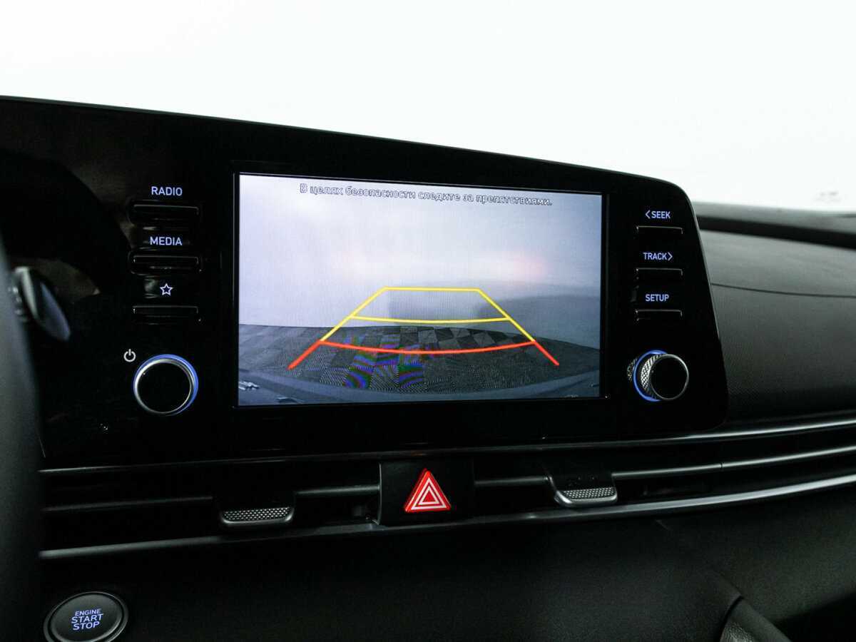 Hyundai Elantra с пробегом — 2021 год. Фото: #16