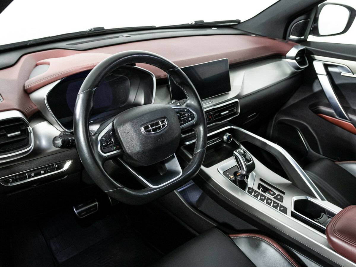 Geely Coolray с пробегом — 2021 год. Фото: #10