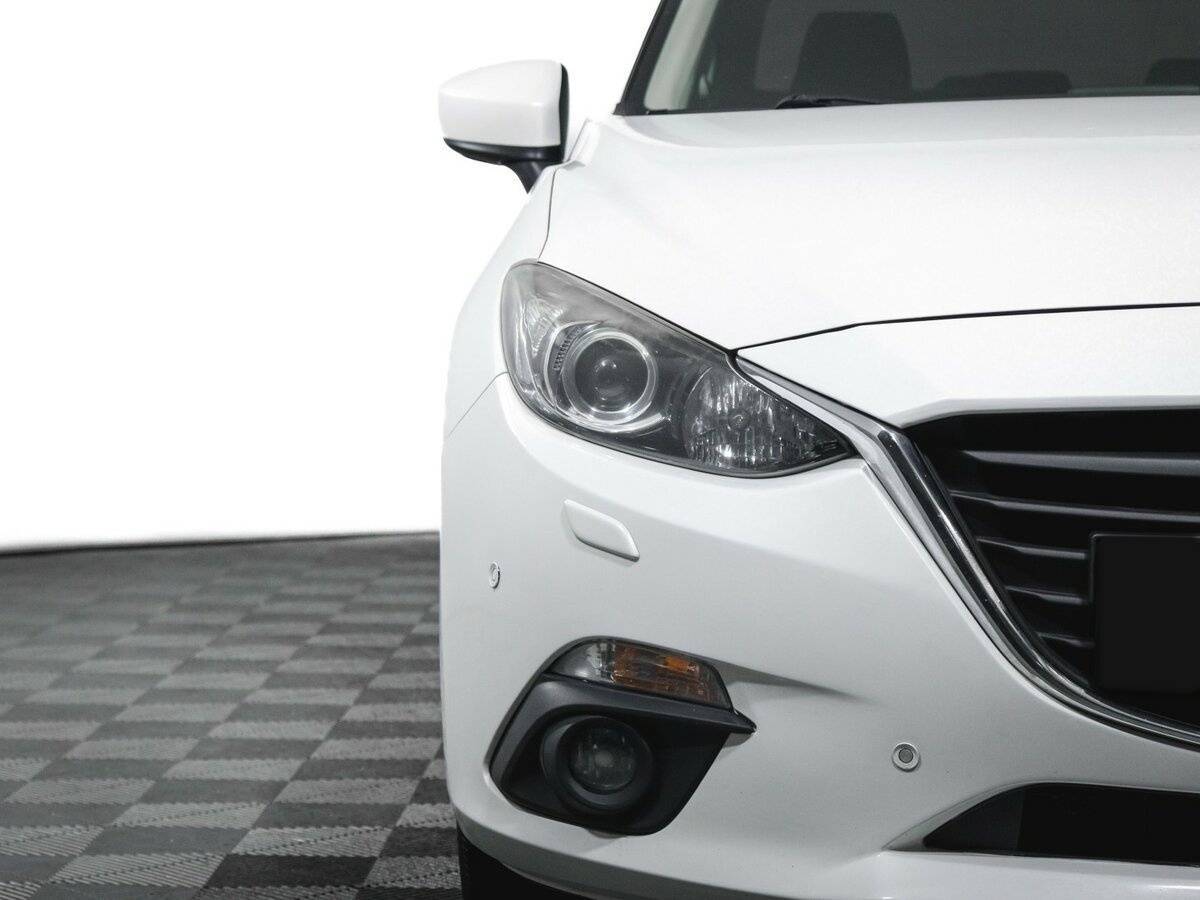Mazda 3 с пробегом — 2016 год. Фото: #17