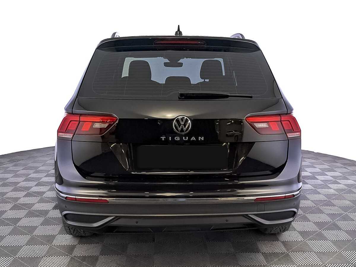 Volkswagen Tiguan с пробегом — 2021 год. Фото: #5
