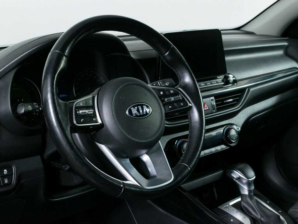 Kia Cerato с пробегом — 2019 год. Фото: #10