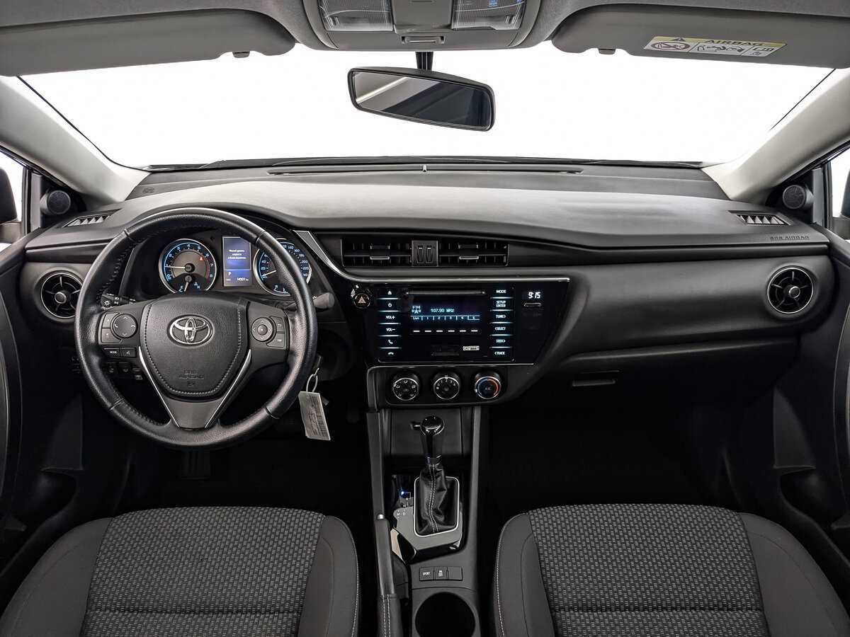 Toyota Corolla с пробегом — 2017 год. Фото: #13
