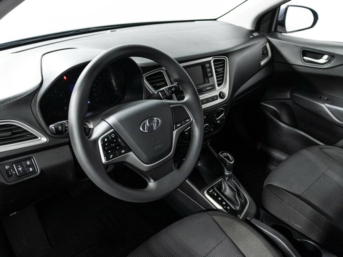 Hyundai Solaris с пробегом — 2020 год. Фото: #10