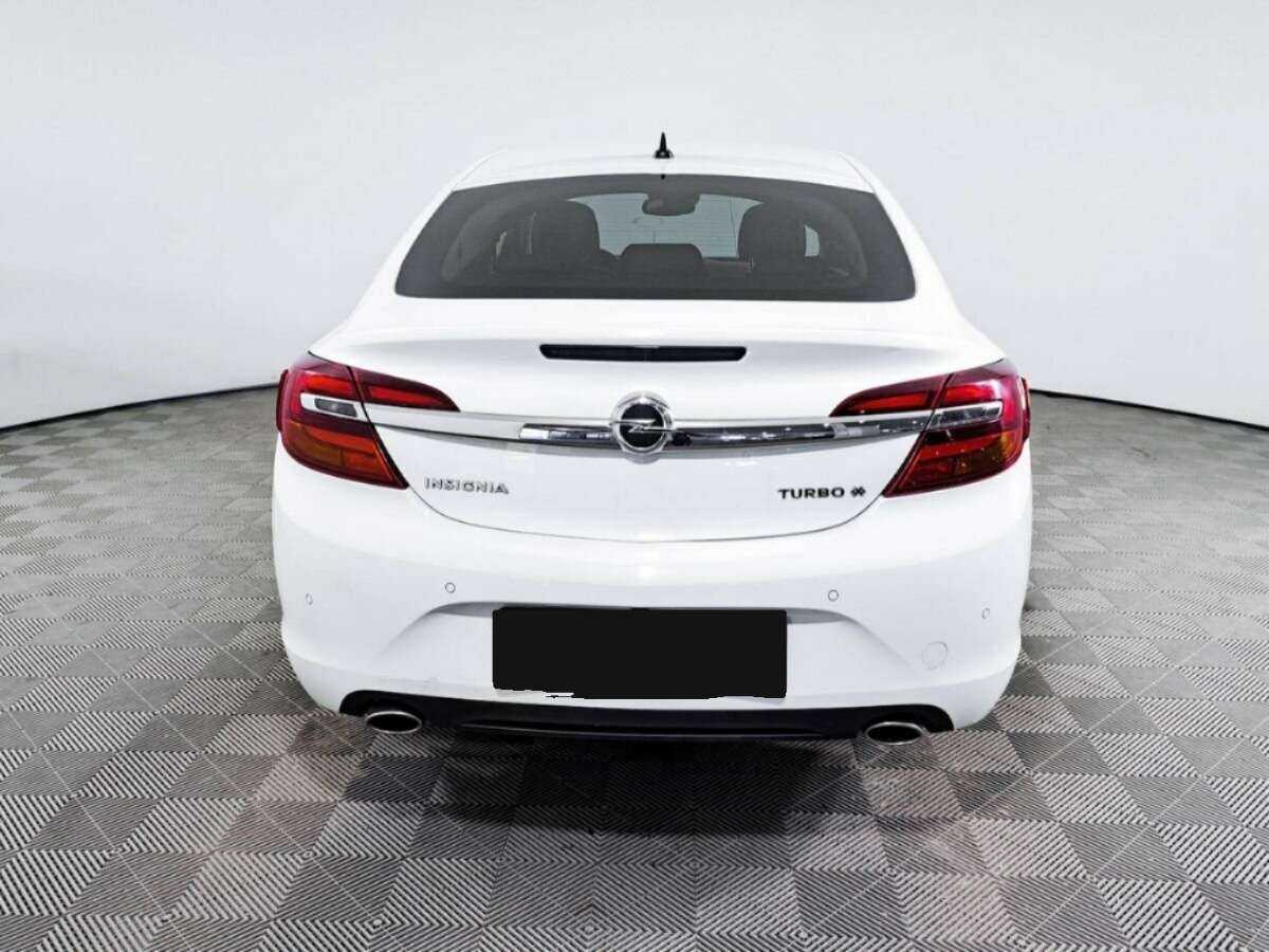 Opel Insignia с пробегом — 2014 год. Фото: #4