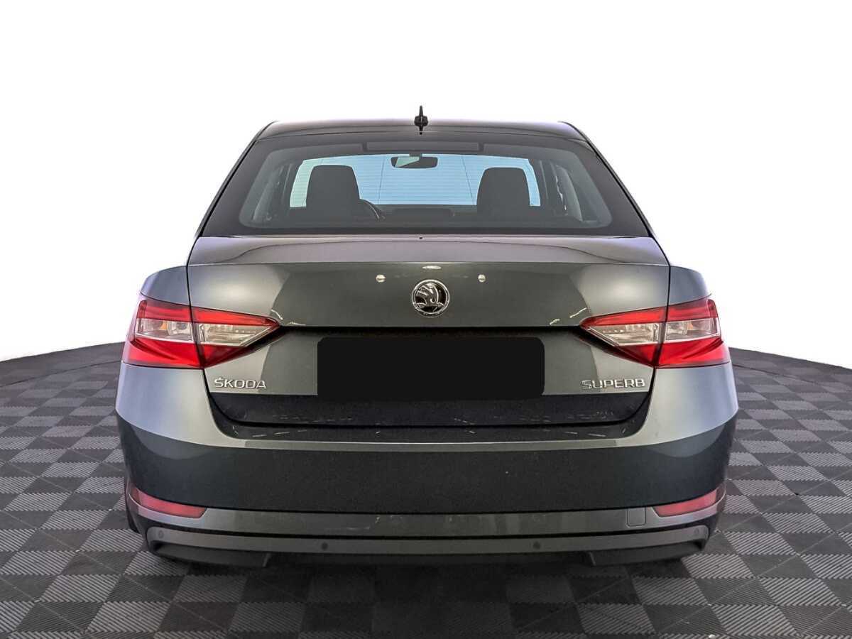 Skoda Superb с пробегом — 2019 год. Фото: #5