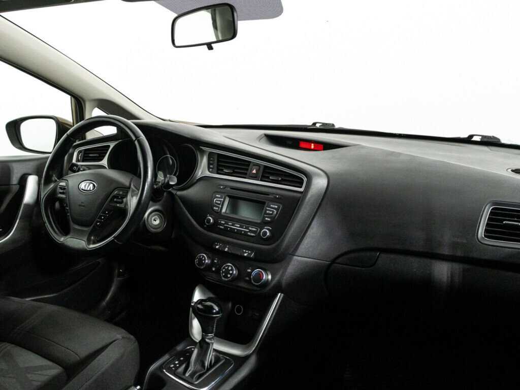 Kia Ceed с пробегом — 2016 год. Фото: #8