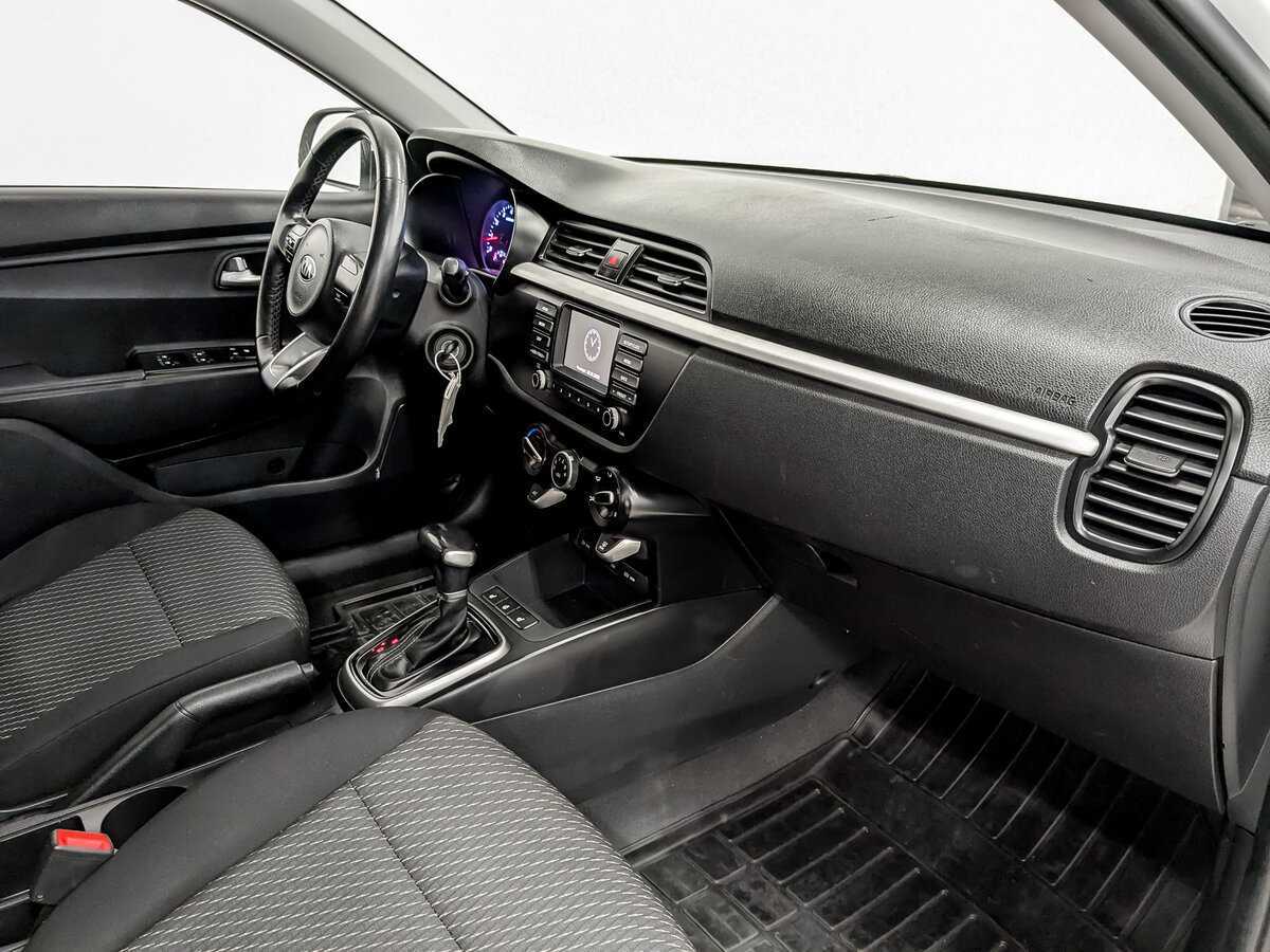 Kia Rio с пробегом — 2020 год. Фото: #10