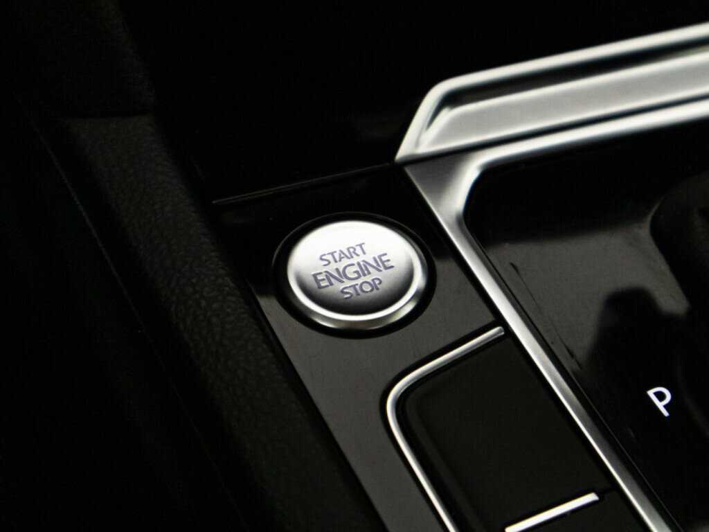 Volkswagen Passat с пробегом — 2016 год. Фото: #18