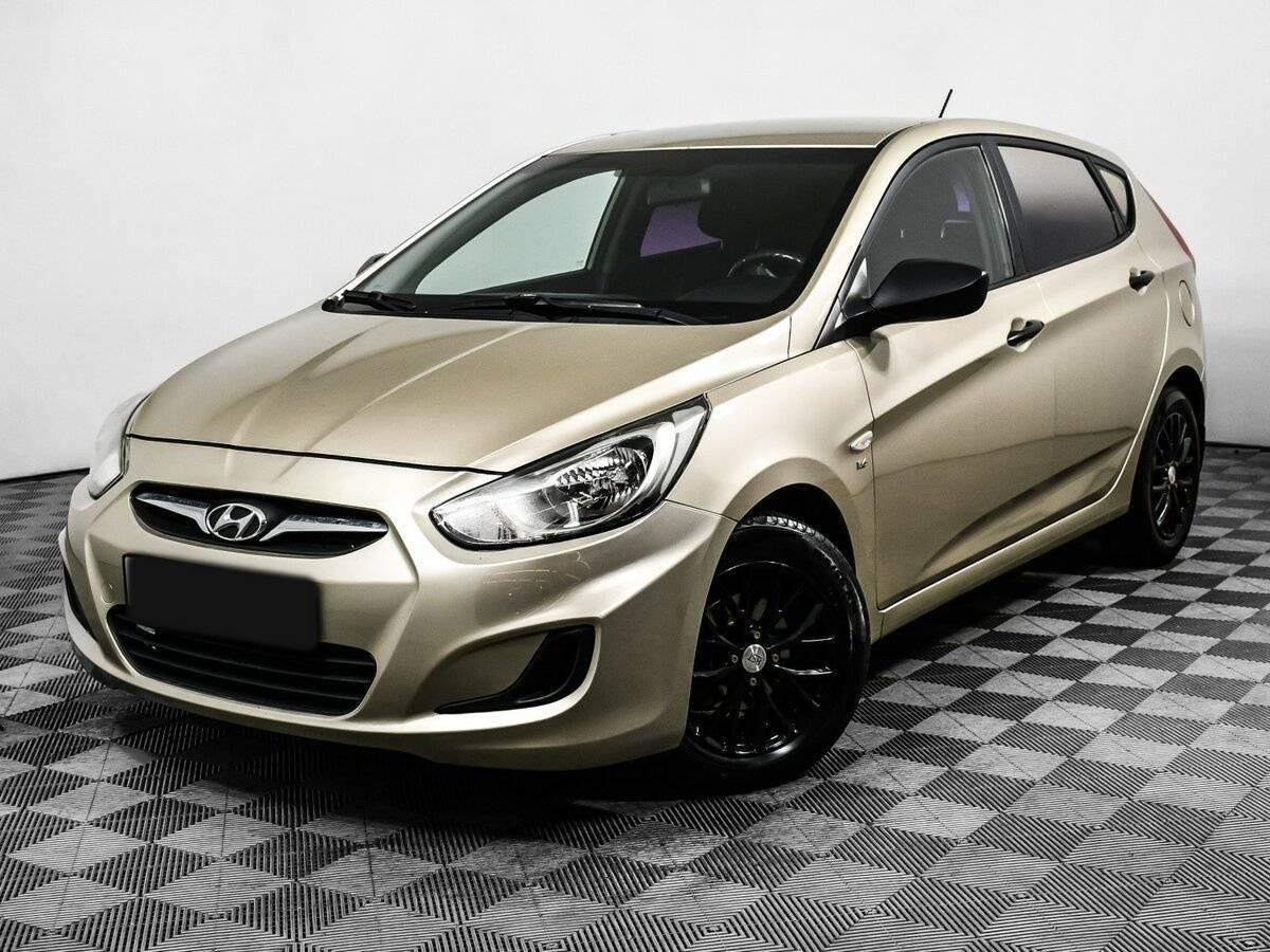 Hyundai Solaris с пробегом — 2012 год. Посмотреть фото