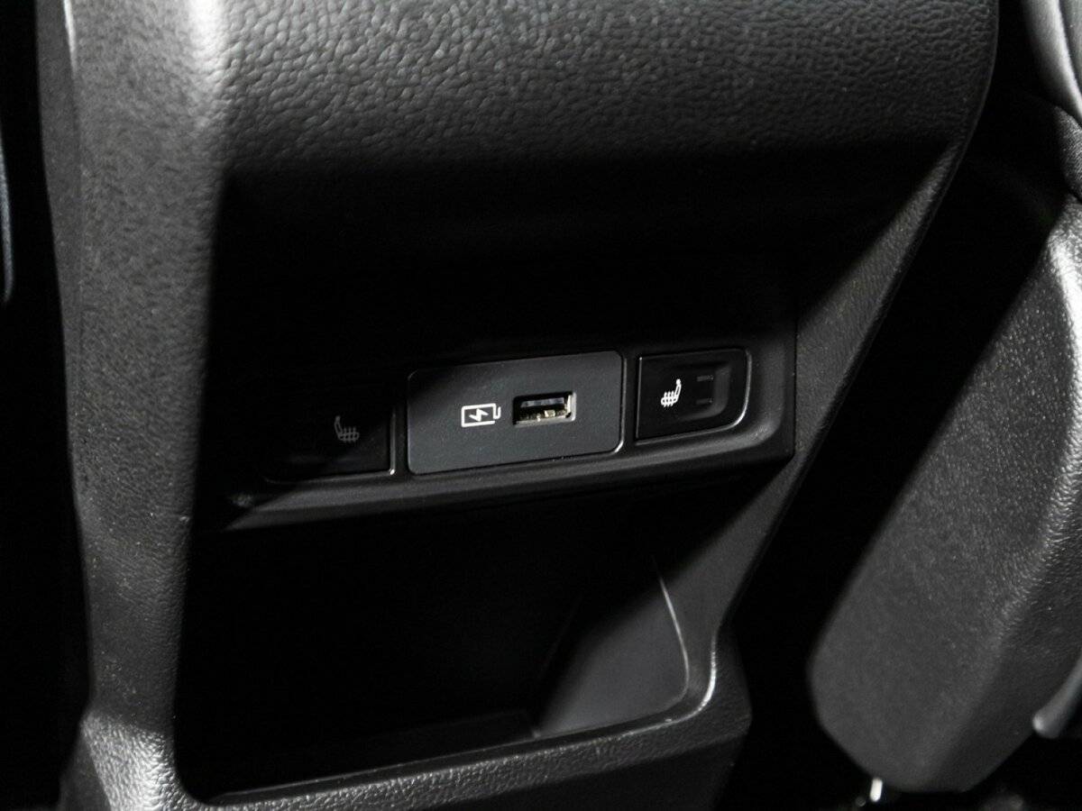 Geely Coolray с пробегом — 2023 год. Фото: #24