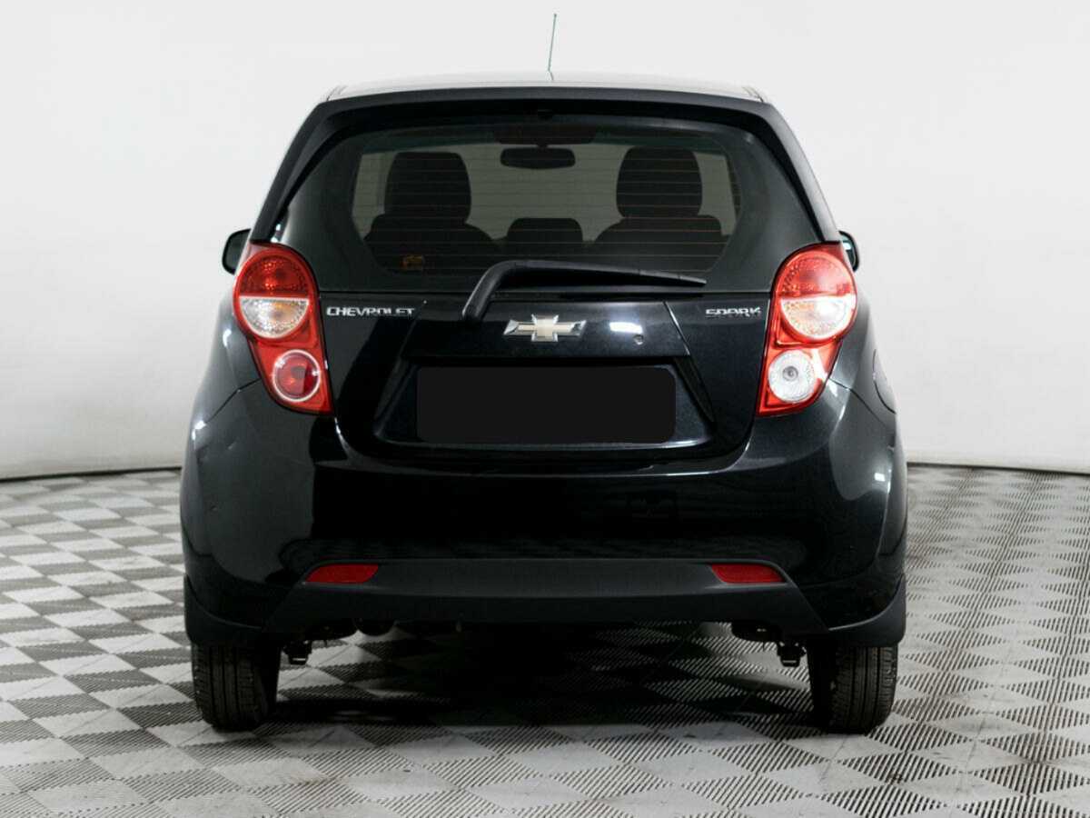 Chevrolet Spark с пробегом — 2013 год. Фото: #5