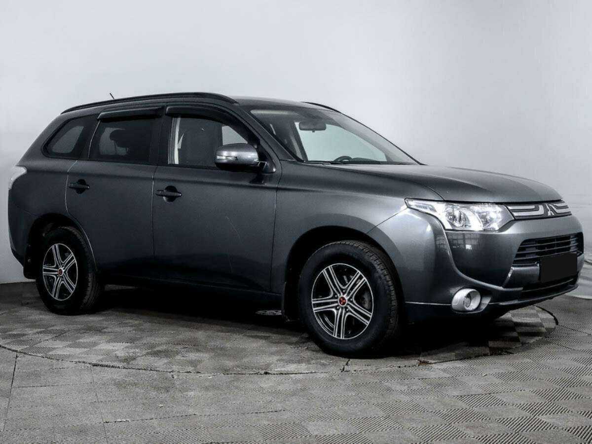 Mitsubishi Outlander с пробегом — 2013 год. Фото: #2