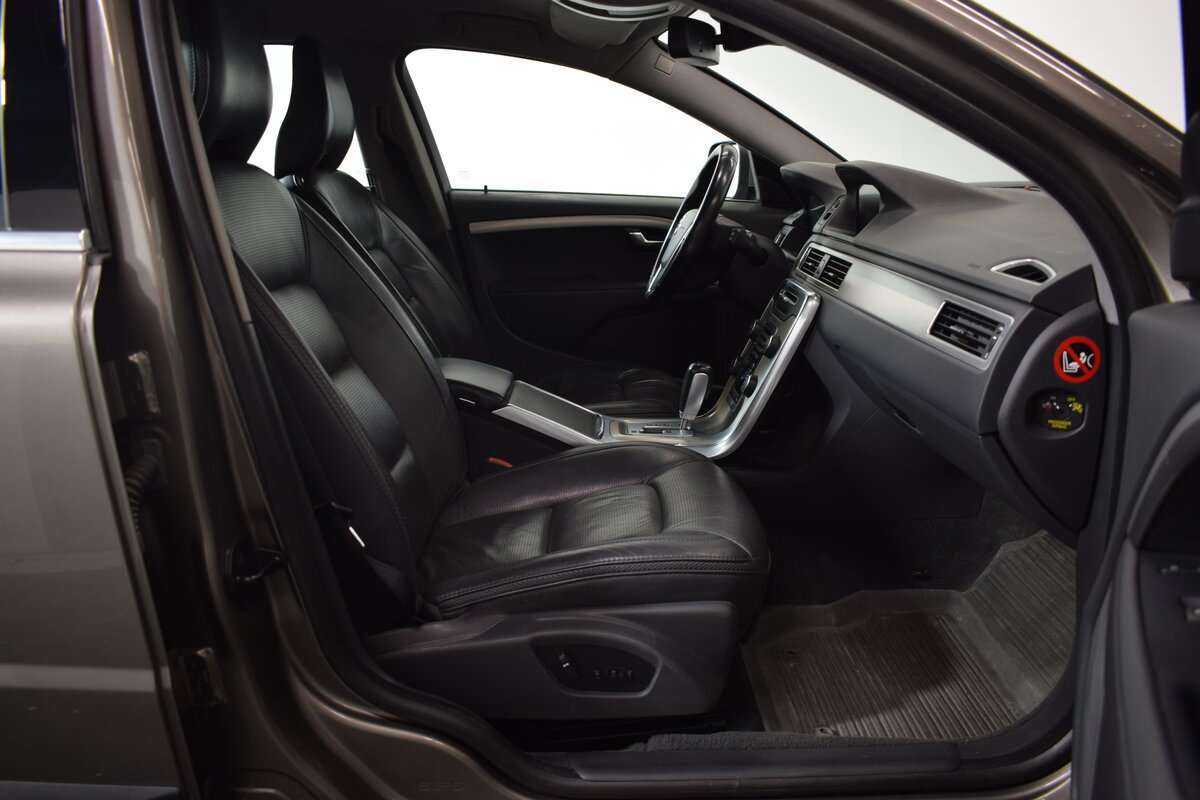 Volvo XC70 с пробегом — 2012 год. Фото: #19