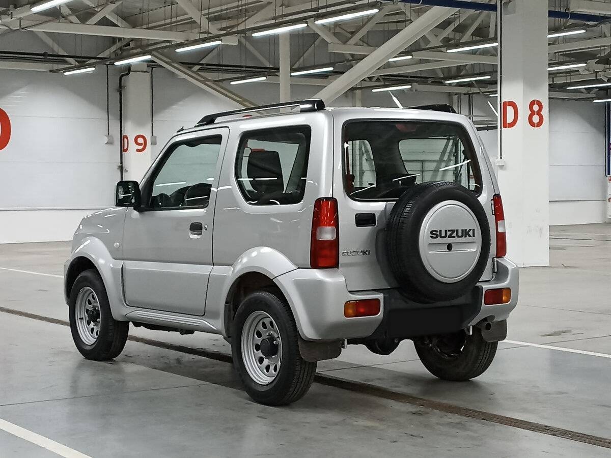Suzuki Jimny с пробегом — 2013 год. Фото: #6