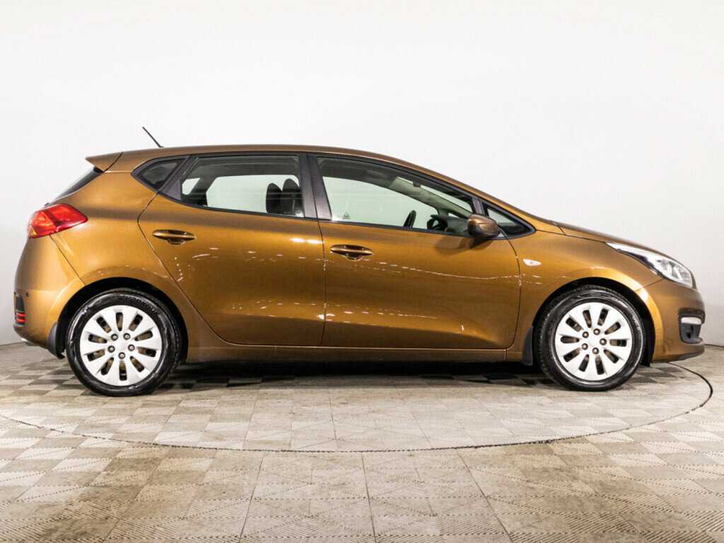 Kia Ceed с пробегом — 2016 год. Фото: #3