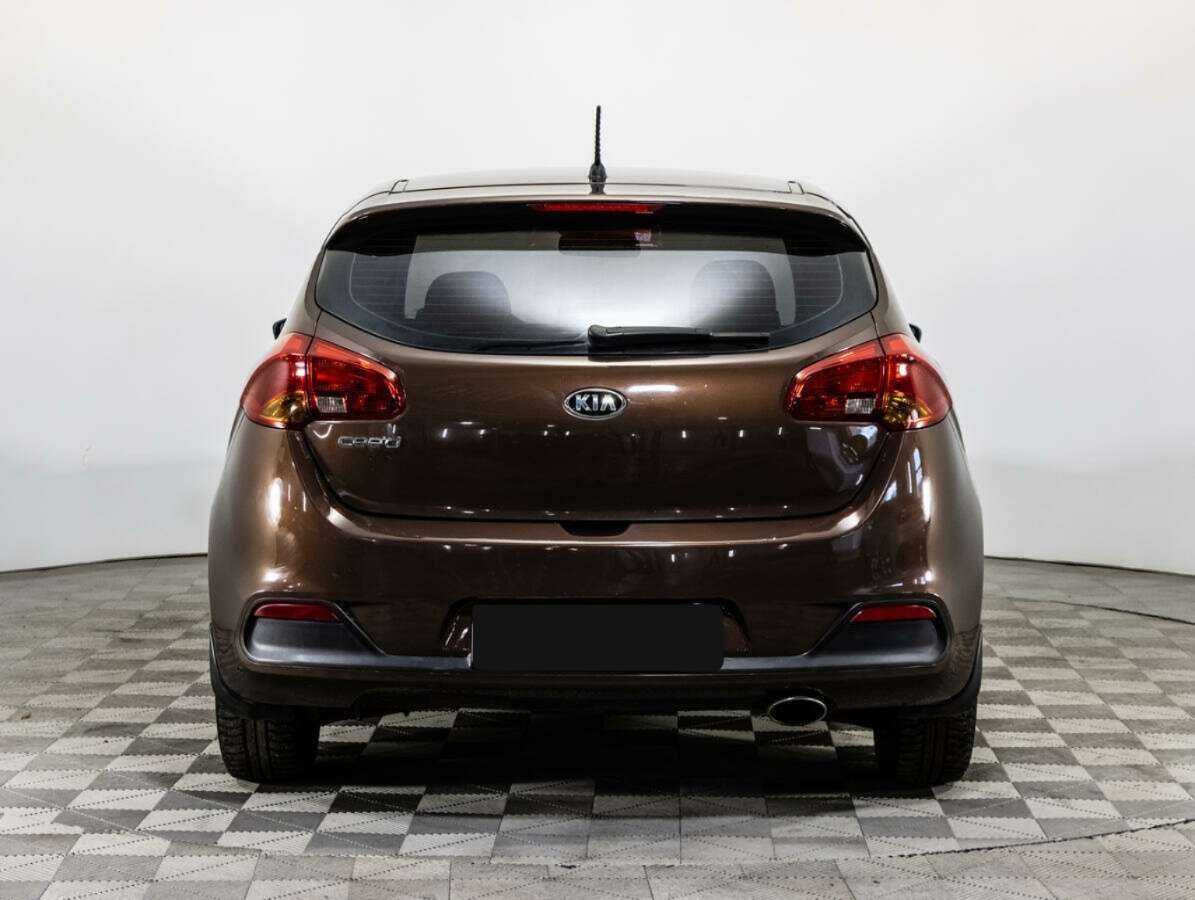 Kia Ceed с пробегом — 2015 год. Фото: #5