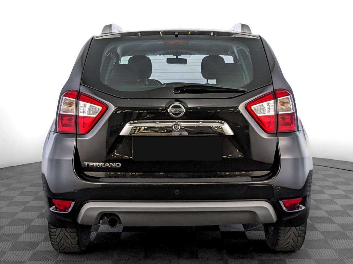 Nissan Terrano с пробегом — 2015 год. Фото: #5