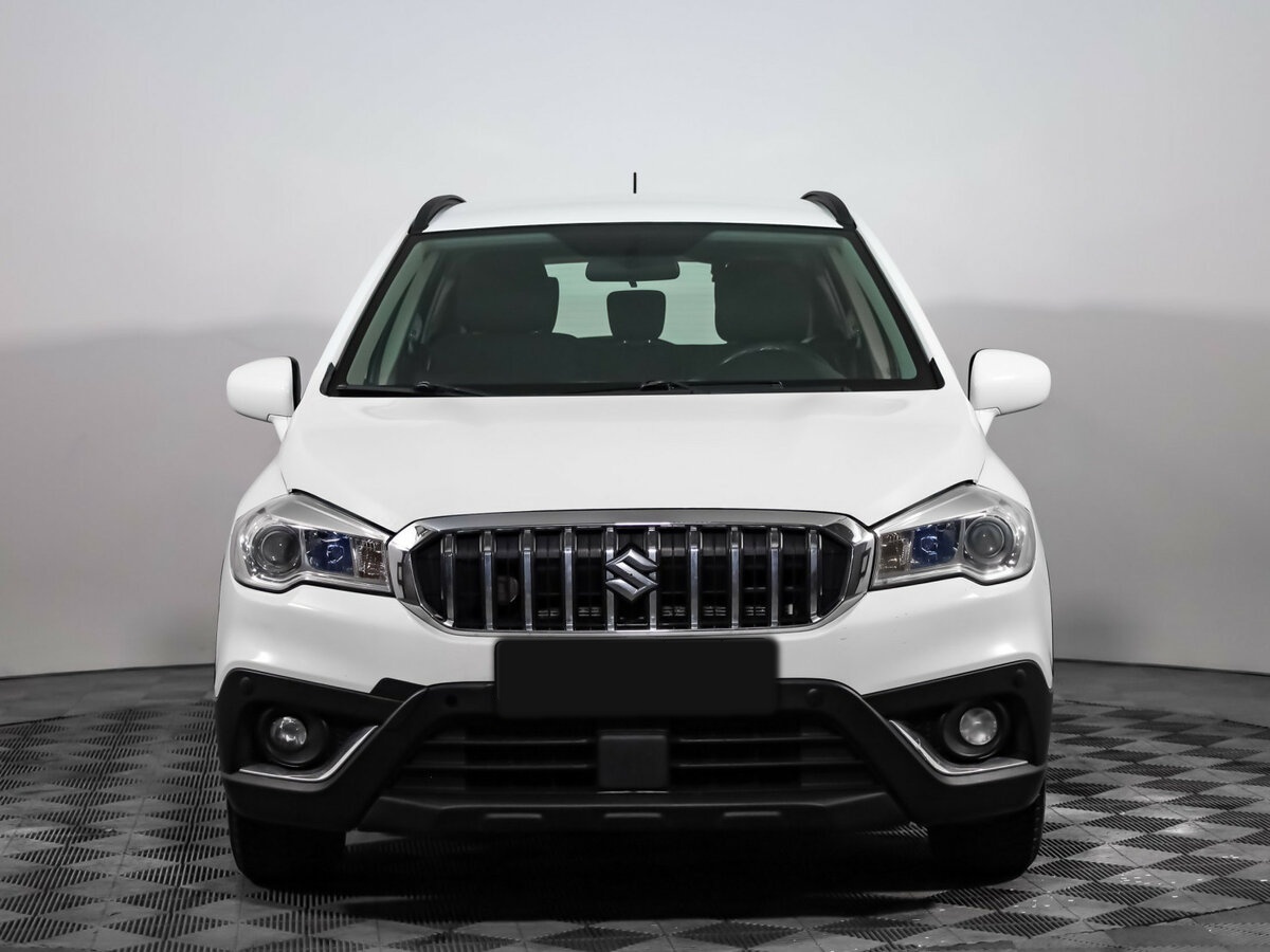 Suzuki SX4 с пробегом — 2017 год. Фото: #1