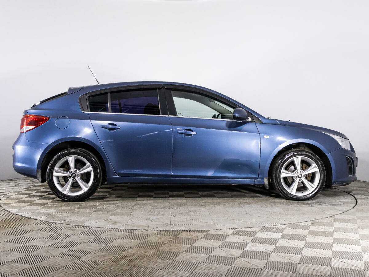 Chevrolet Cruze с пробегом — 2013 год. Фото: #3