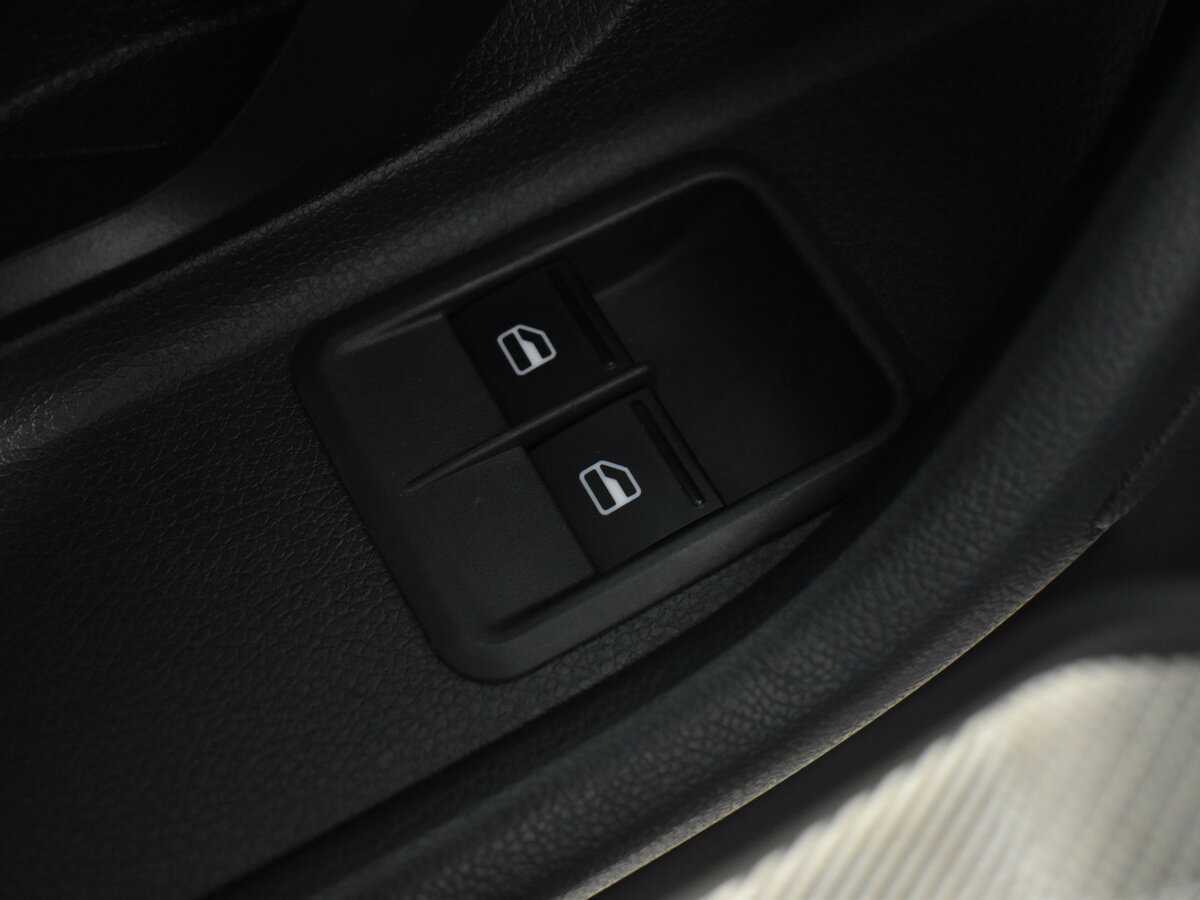 Skoda Fabia с пробегом — 2012 год. Фото: #17