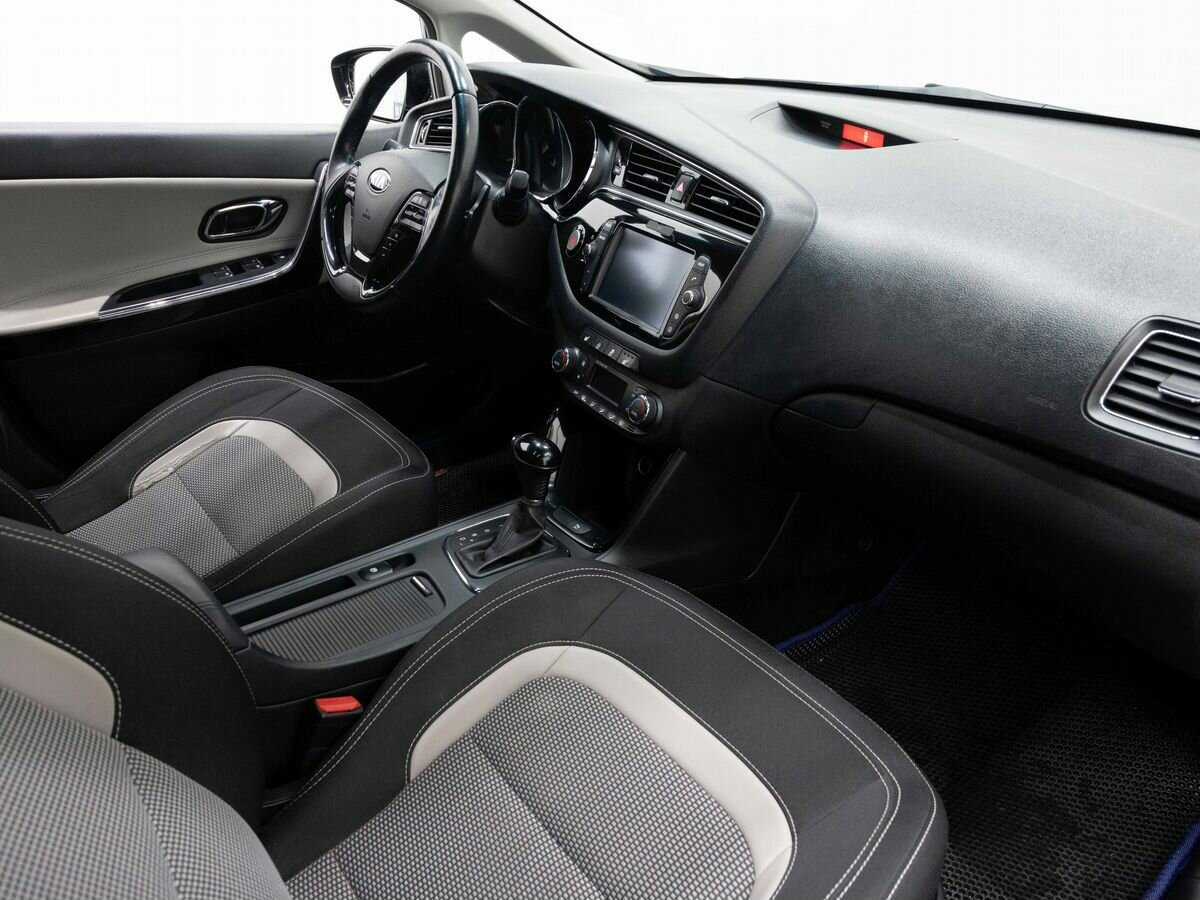 Kia Ceed с пробегом — 2017 год. Фото: #11