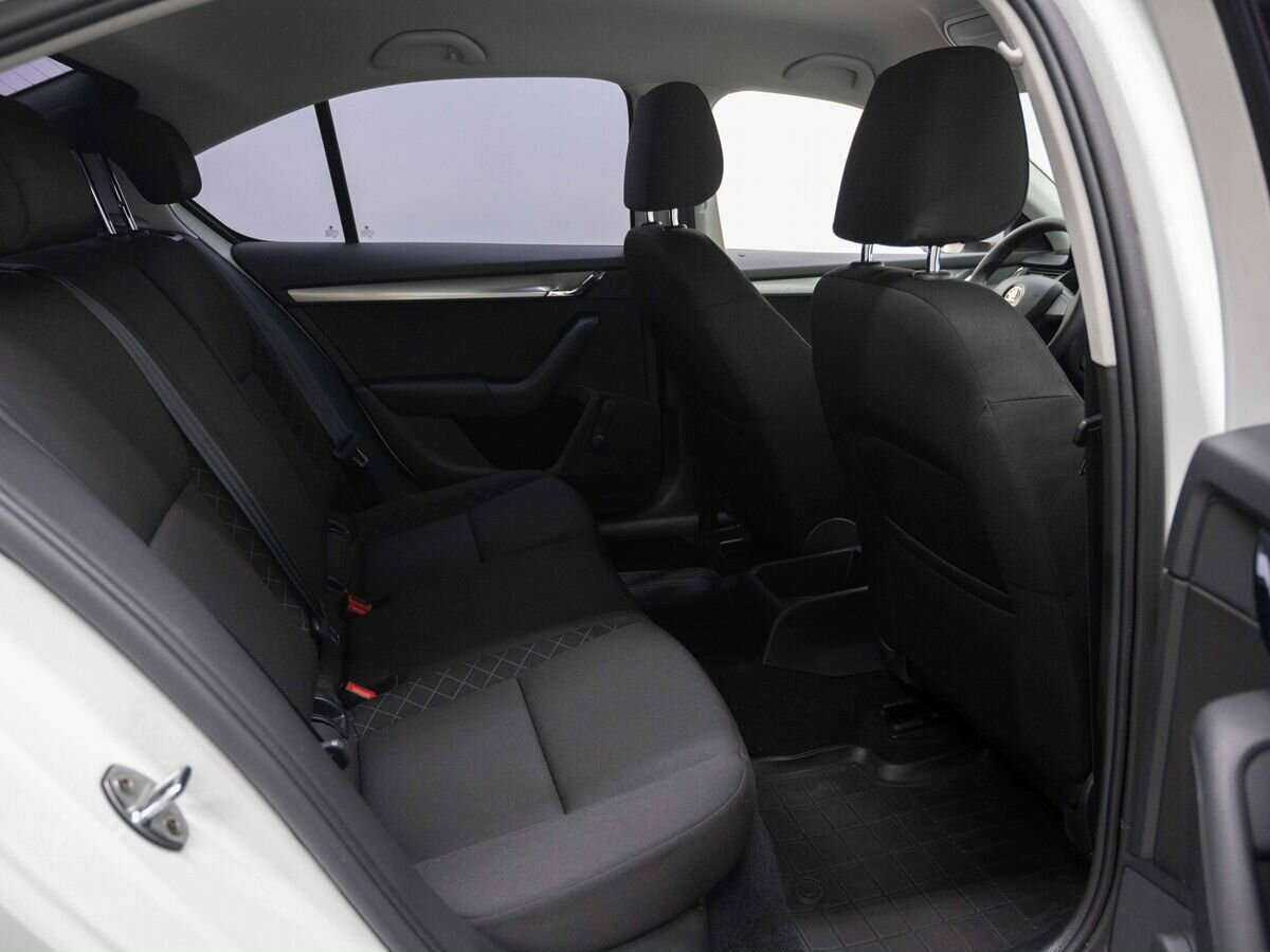 Skoda Octavia с пробегом — 2017 год. Фото: #9