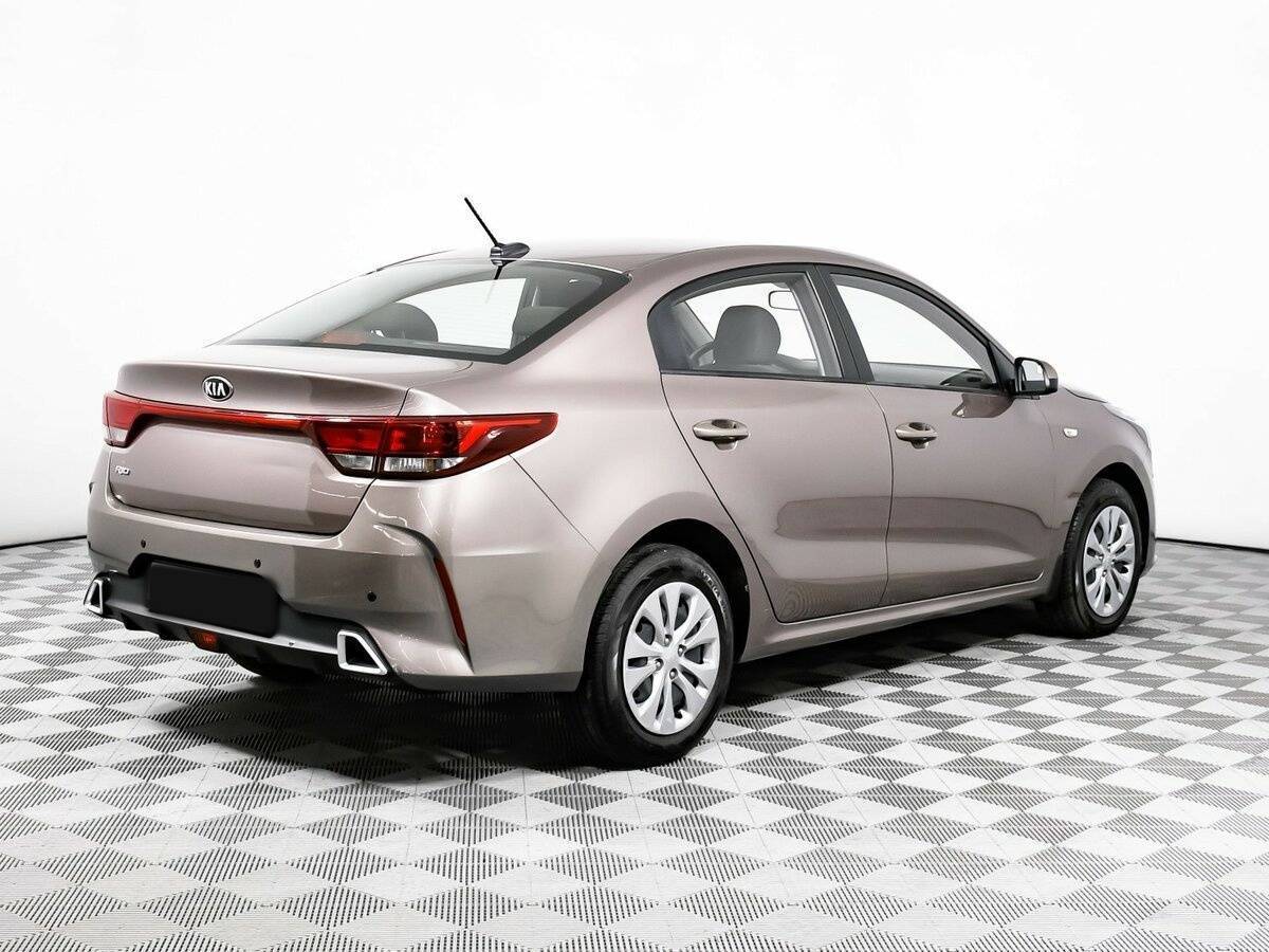 Kia Rio с пробегом — 2021 год. Фото: #3