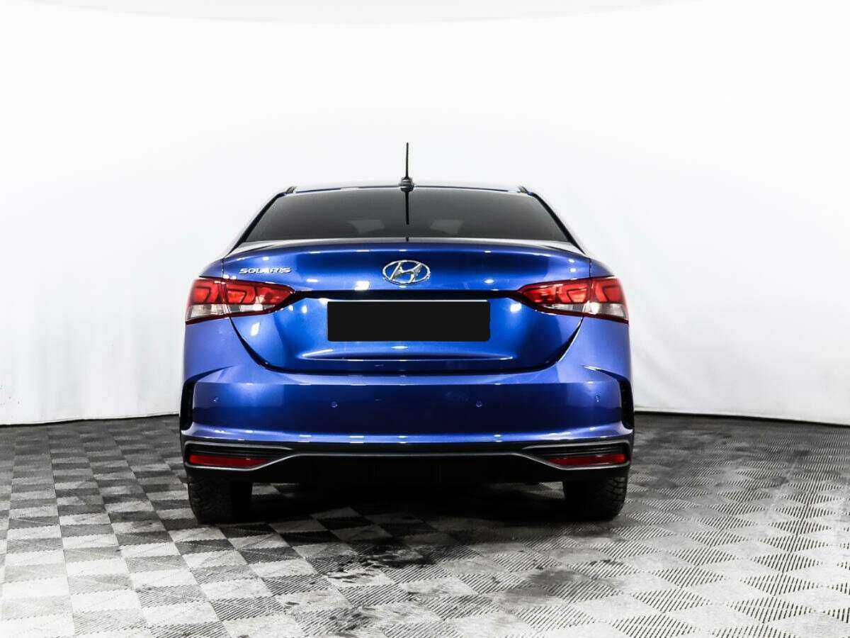 Hyundai Solaris с пробегом — 2022 год. Фото: #5