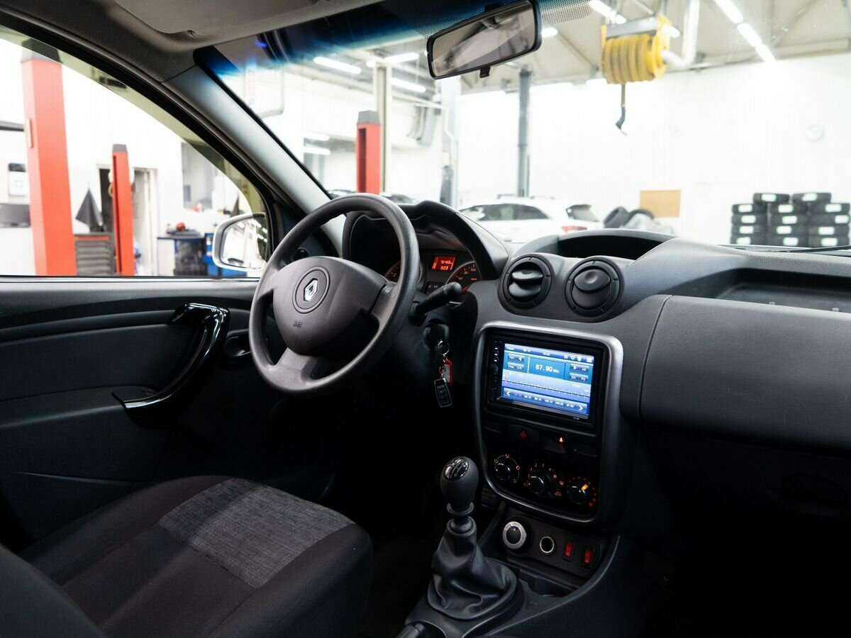 Renault Duster с пробегом — 2012 год. Фото: #15