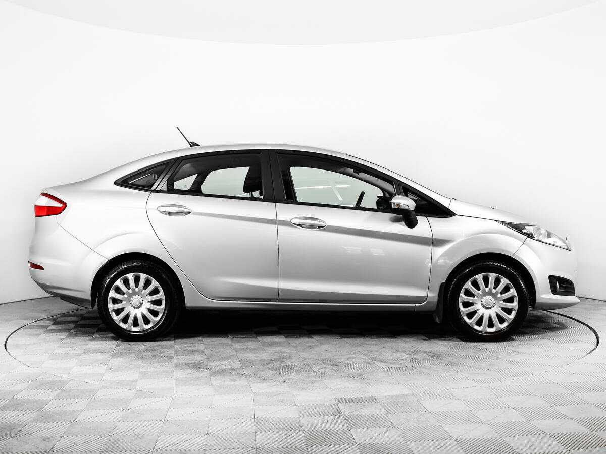 Ford Fiesta с пробегом — 2017 год. Фото: #3