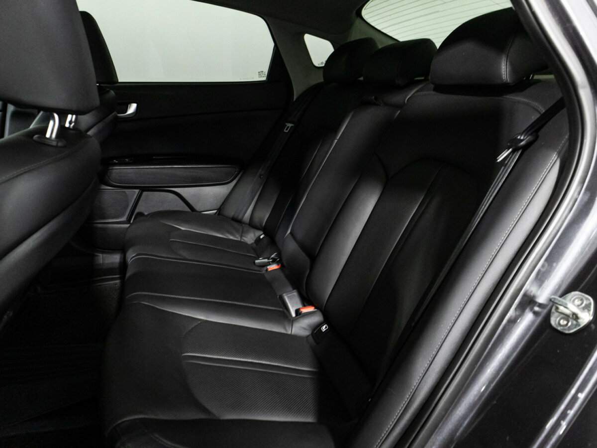 Kia Optima с пробегом — 2019 год. Фото: #8
