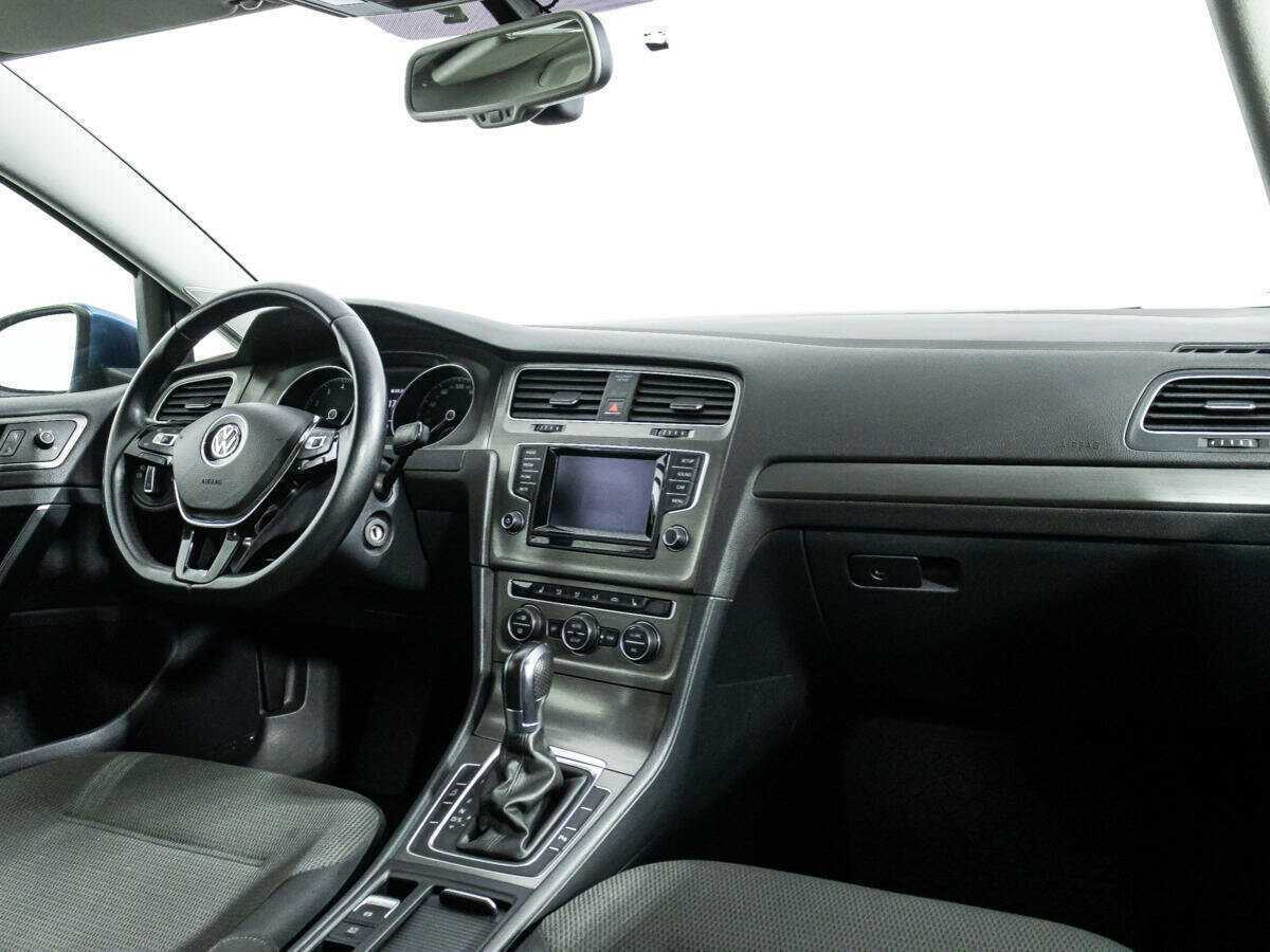 Volkswagen Golf с пробегом — 2012 год. Фото: #8