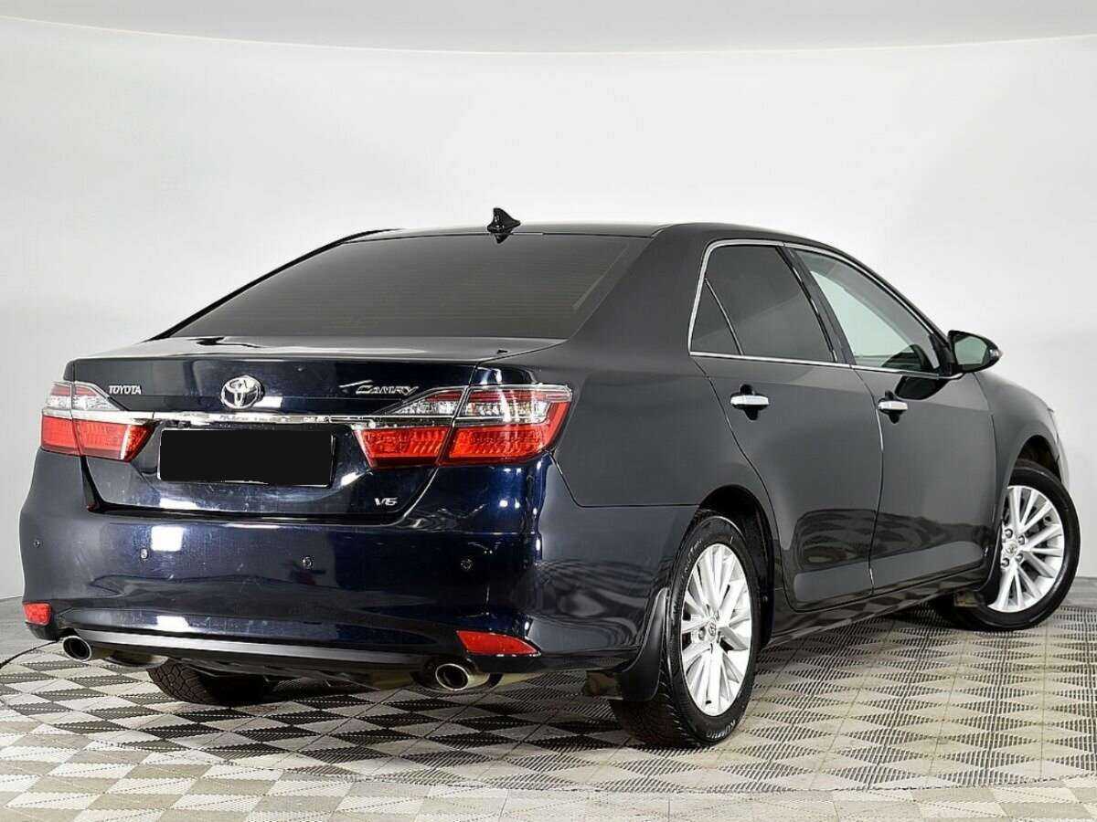 Toyota Camry с пробегом — 2014 год. Фото: #1