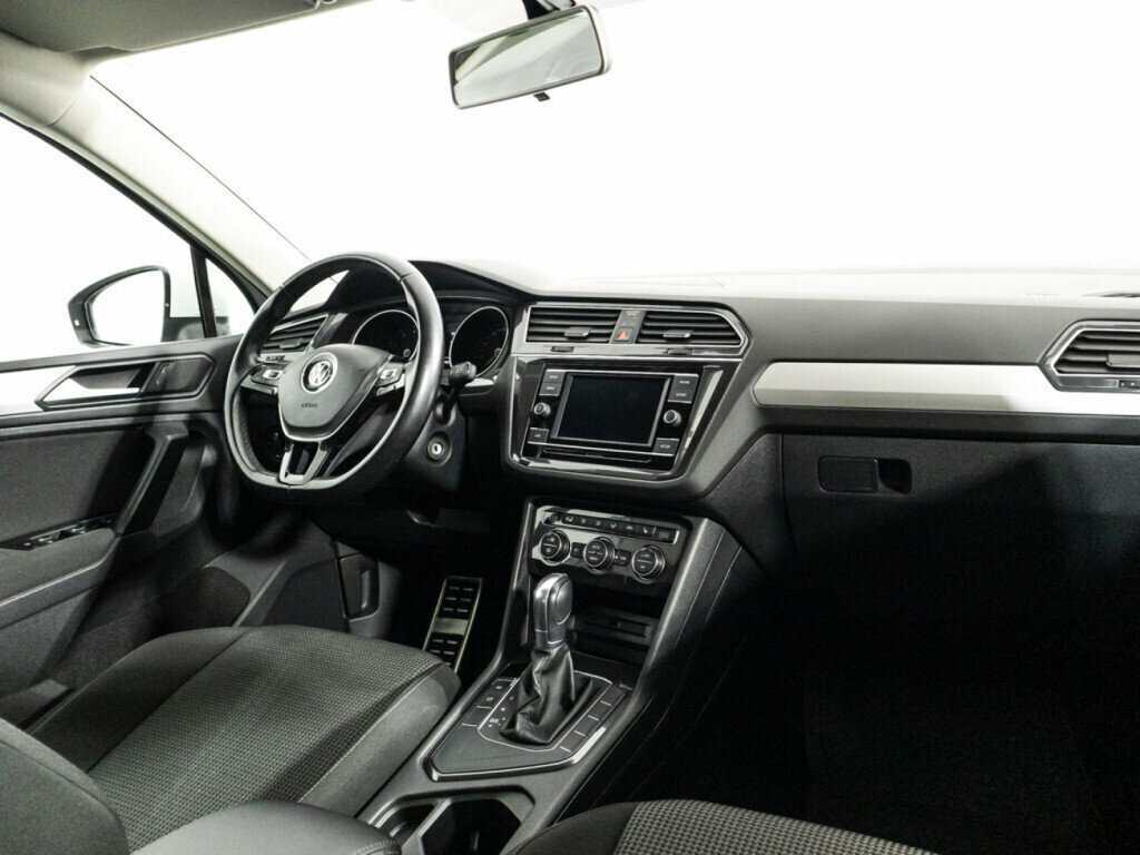 Volkswagen Tiguan с пробегом — 2018 год. Фото: #8