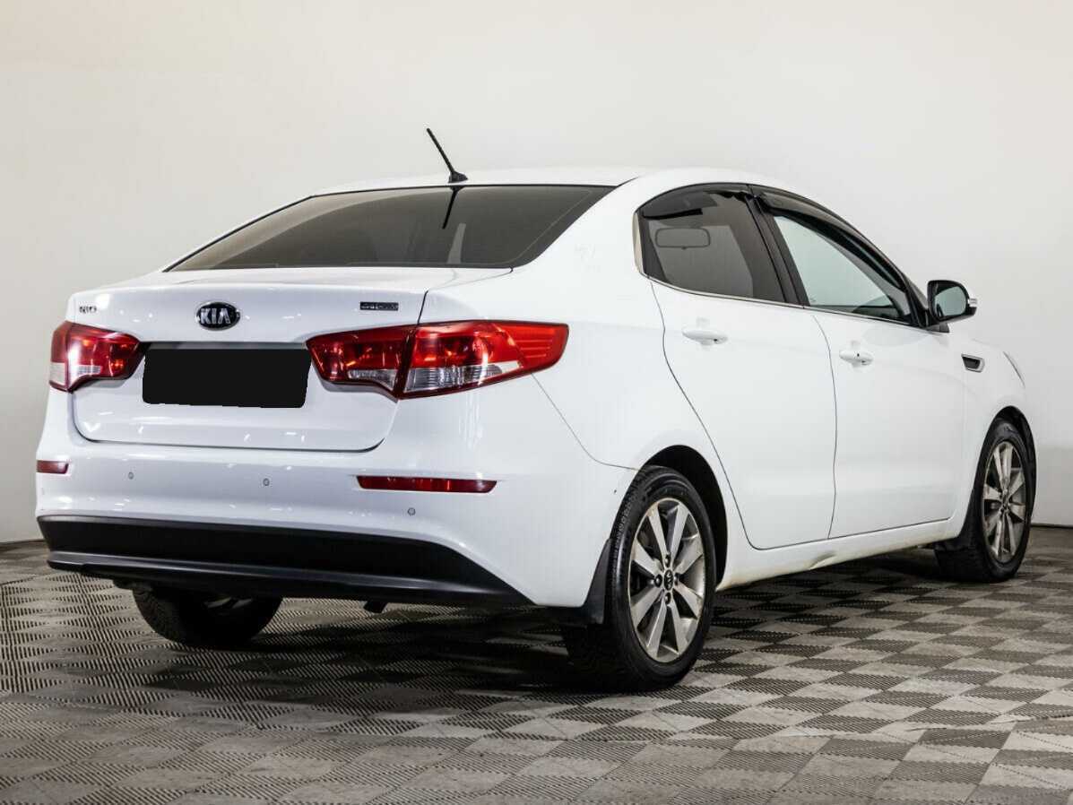 Kia Rio с пробегом — 2015 год. Фото: #4