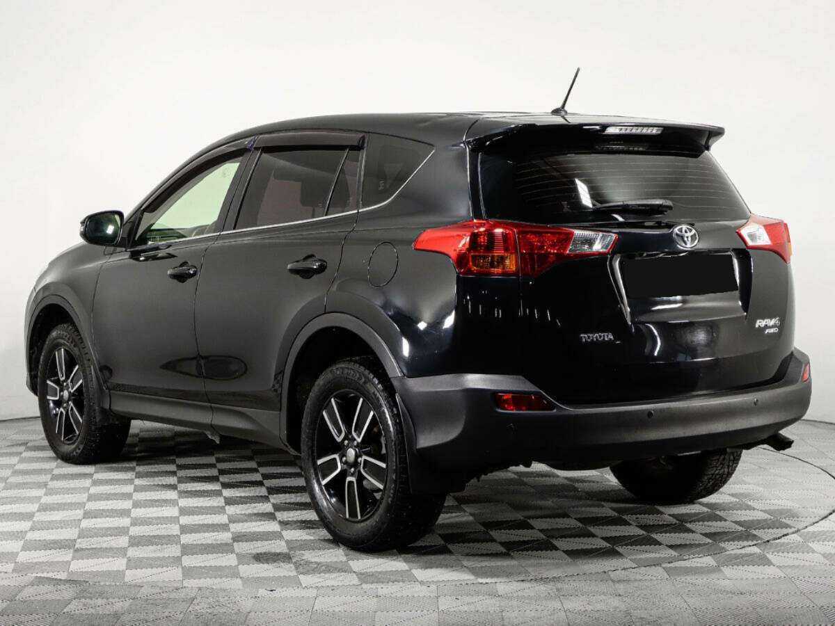 Toyota RAV4 с пробегом — 2013 год. Фото: #6