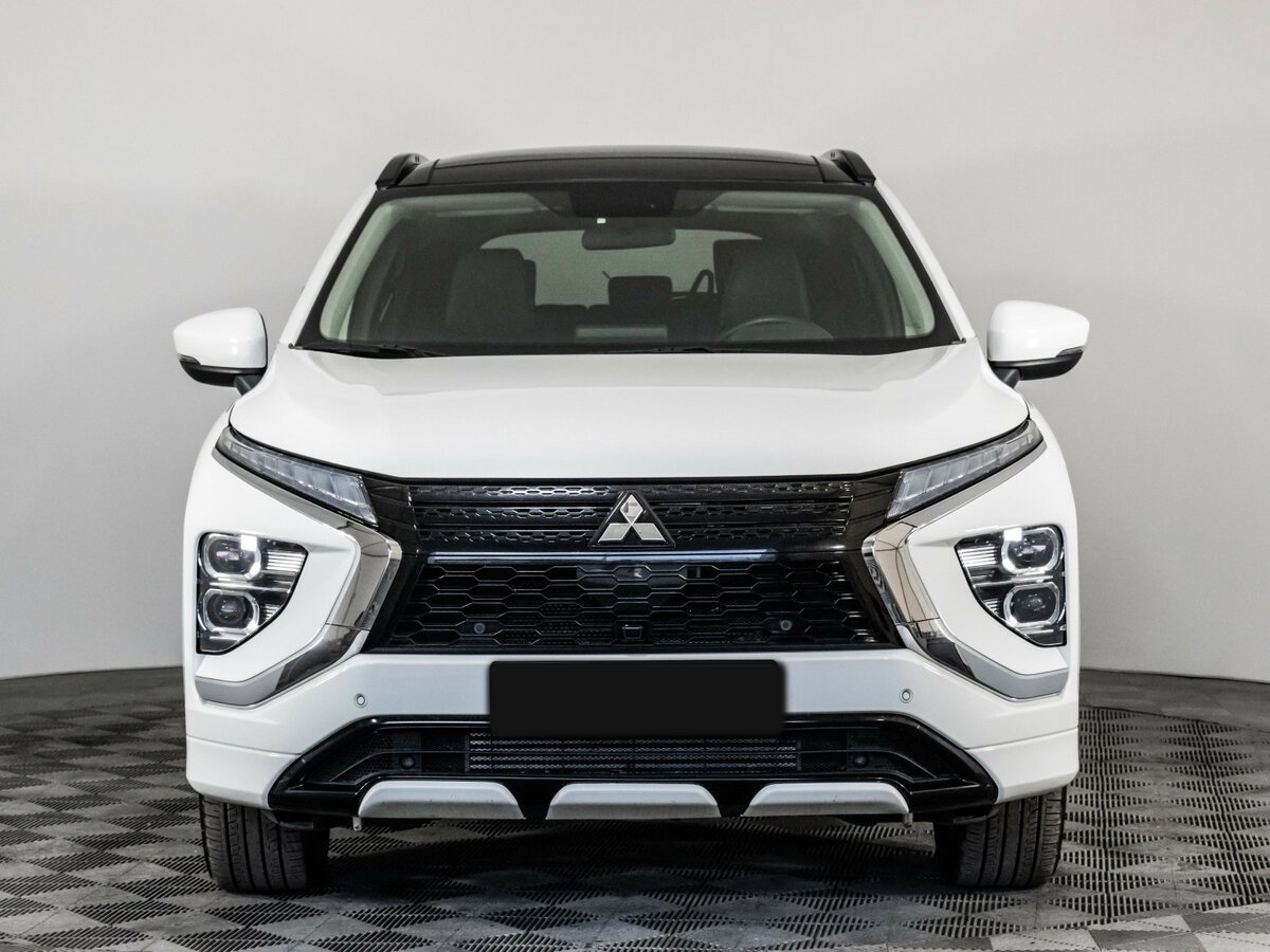 Mitsubishi Eclipse Cross с пробегом — 2022 год. Фото: #1