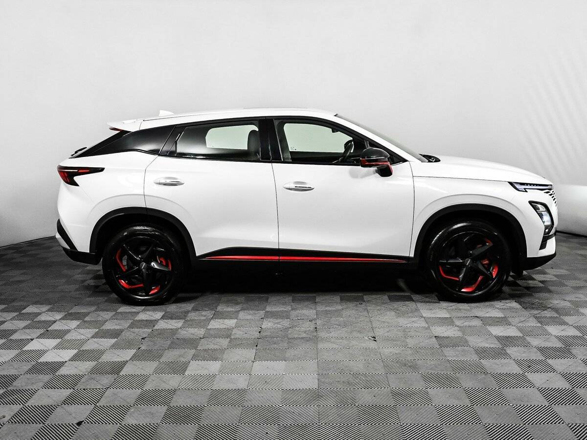 OMODA C5 с пробегом — 2023 год. Фото: #3