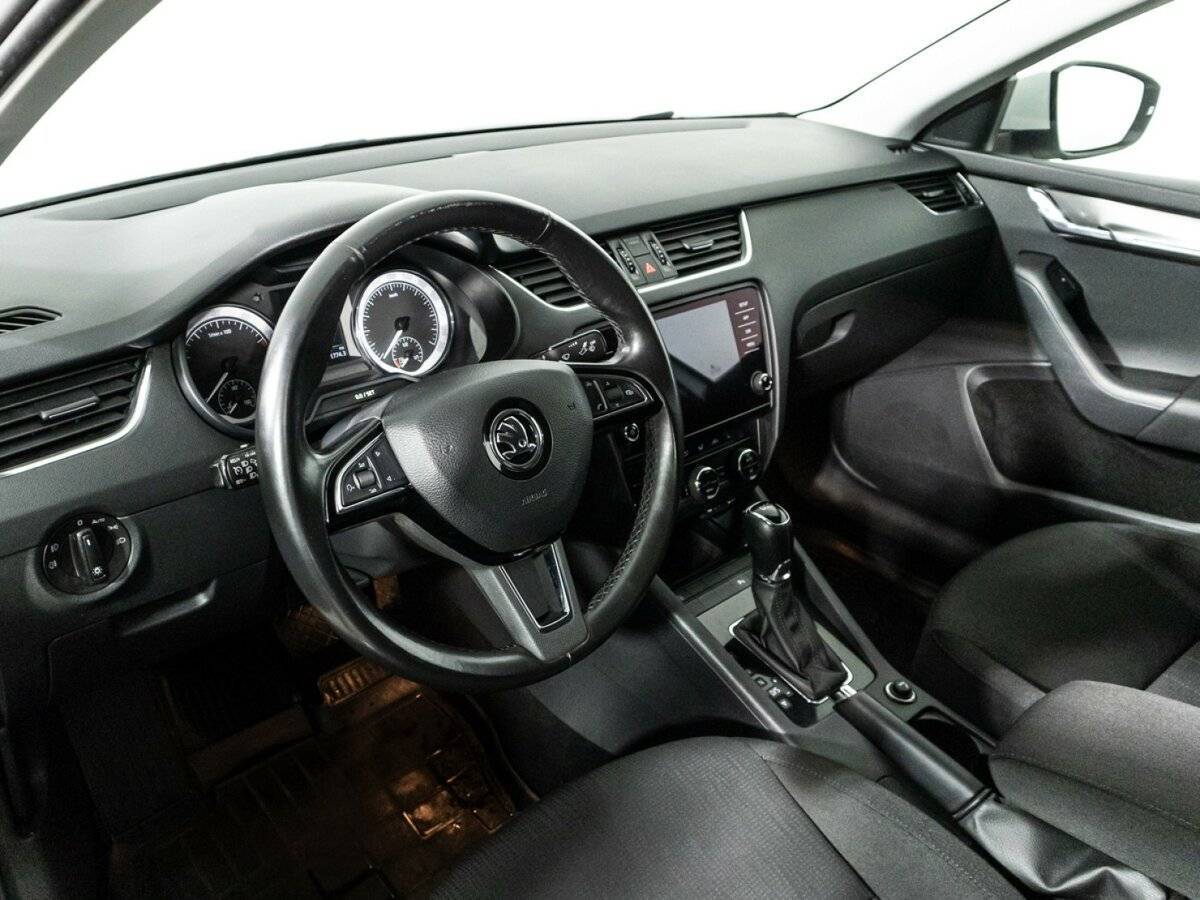 Skoda Octavia с пробегом — 2017 год. Фото: #10