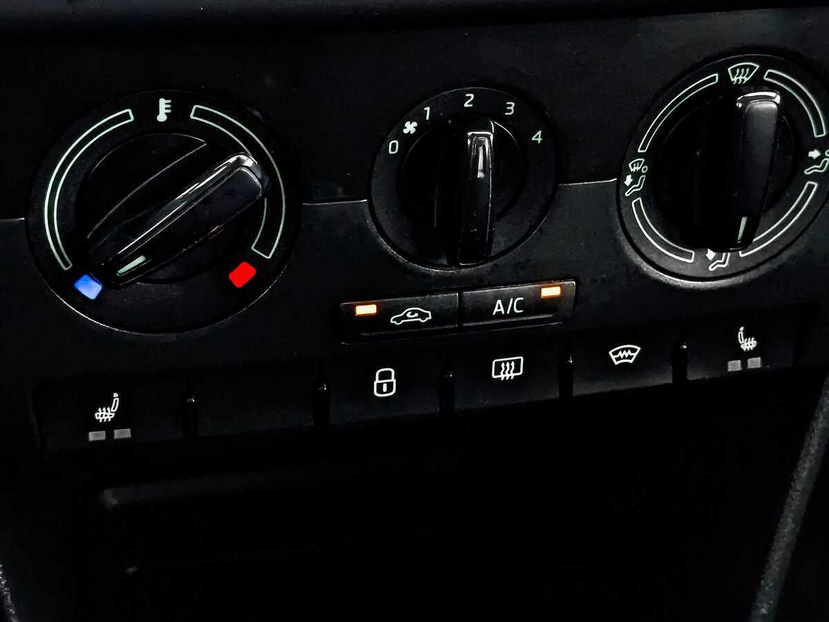 Skoda Rapid с пробегом — 2019 год. Фото: #20