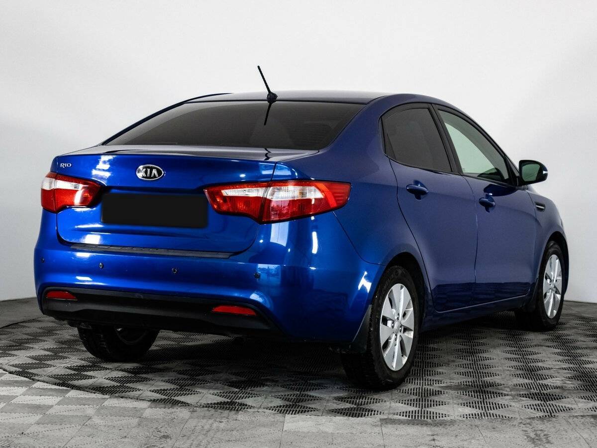 Kia Rio с пробегом — 2012 год. Фото: #3