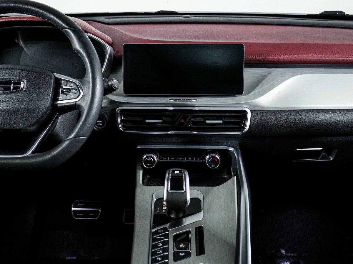 Geely Coolray с пробегом — 2021 год. Фото: #12