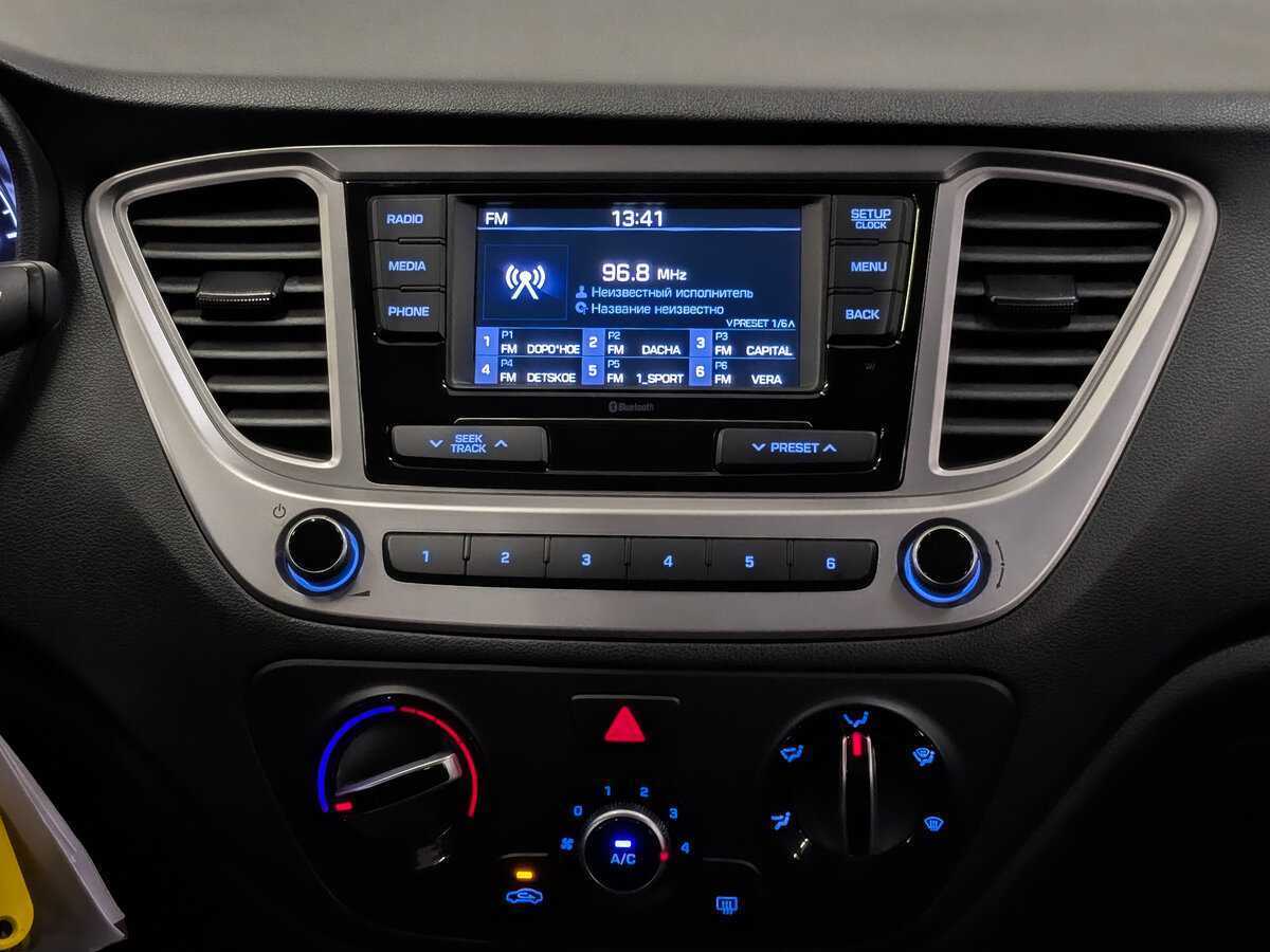 Hyundai Solaris с пробегом — 2021 год. Фото: #14