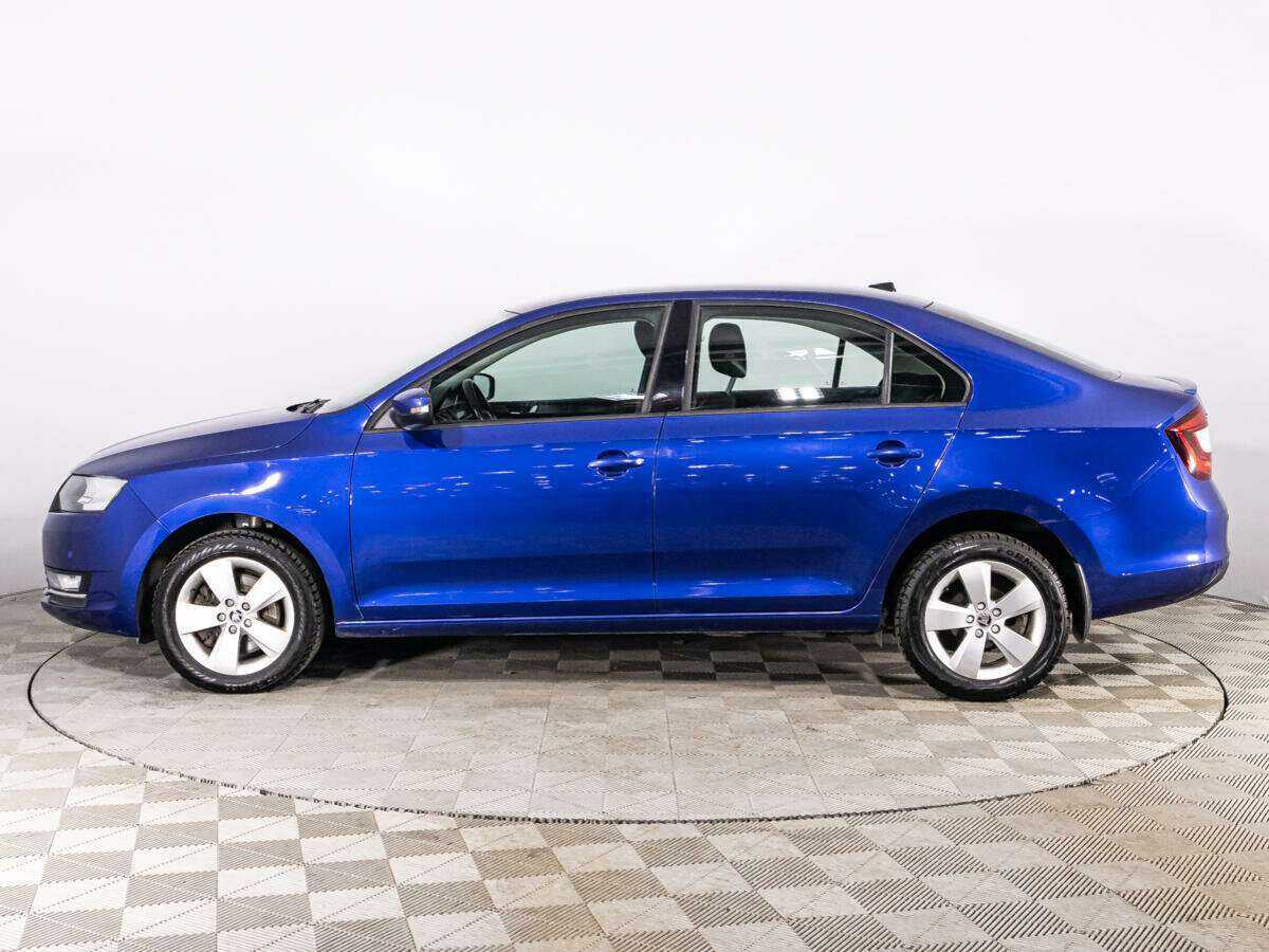 Skoda Rapid с пробегом — 2017 год. Фото: #7